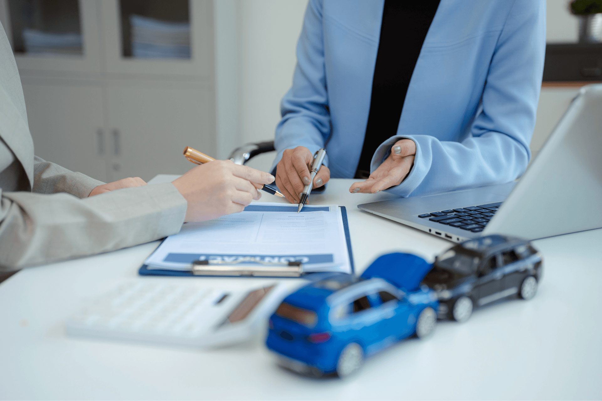 Mr. Car Shine Helping Client File Insurance Claim In Garland Texas